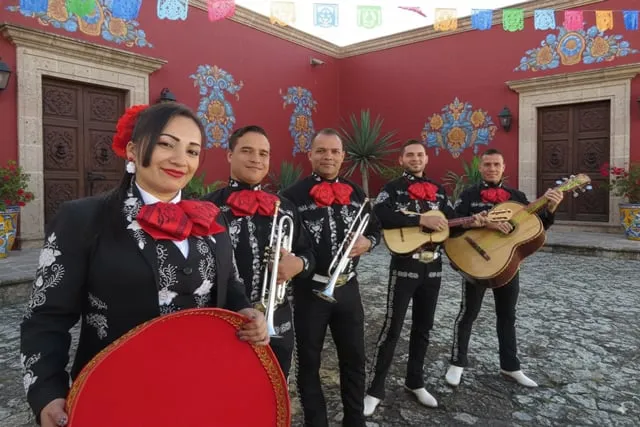 Mariachis en serenata Fontibón Bogotá